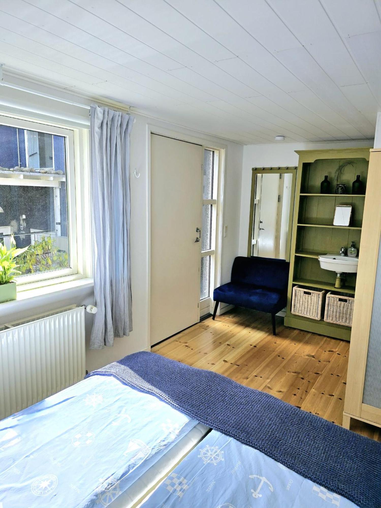 Guesthouse 'Blue House' In Vintage Villa&Garden Kopenhagen Buitenkant foto